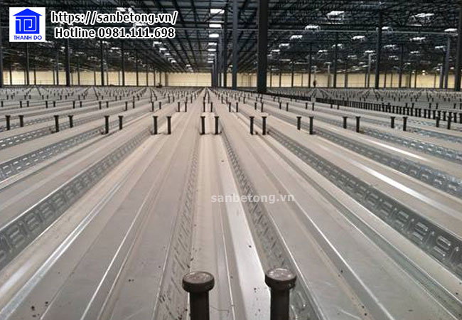 Sàn Deck thường dùng trong cả xây dựng công nghiệp và dân dụng
